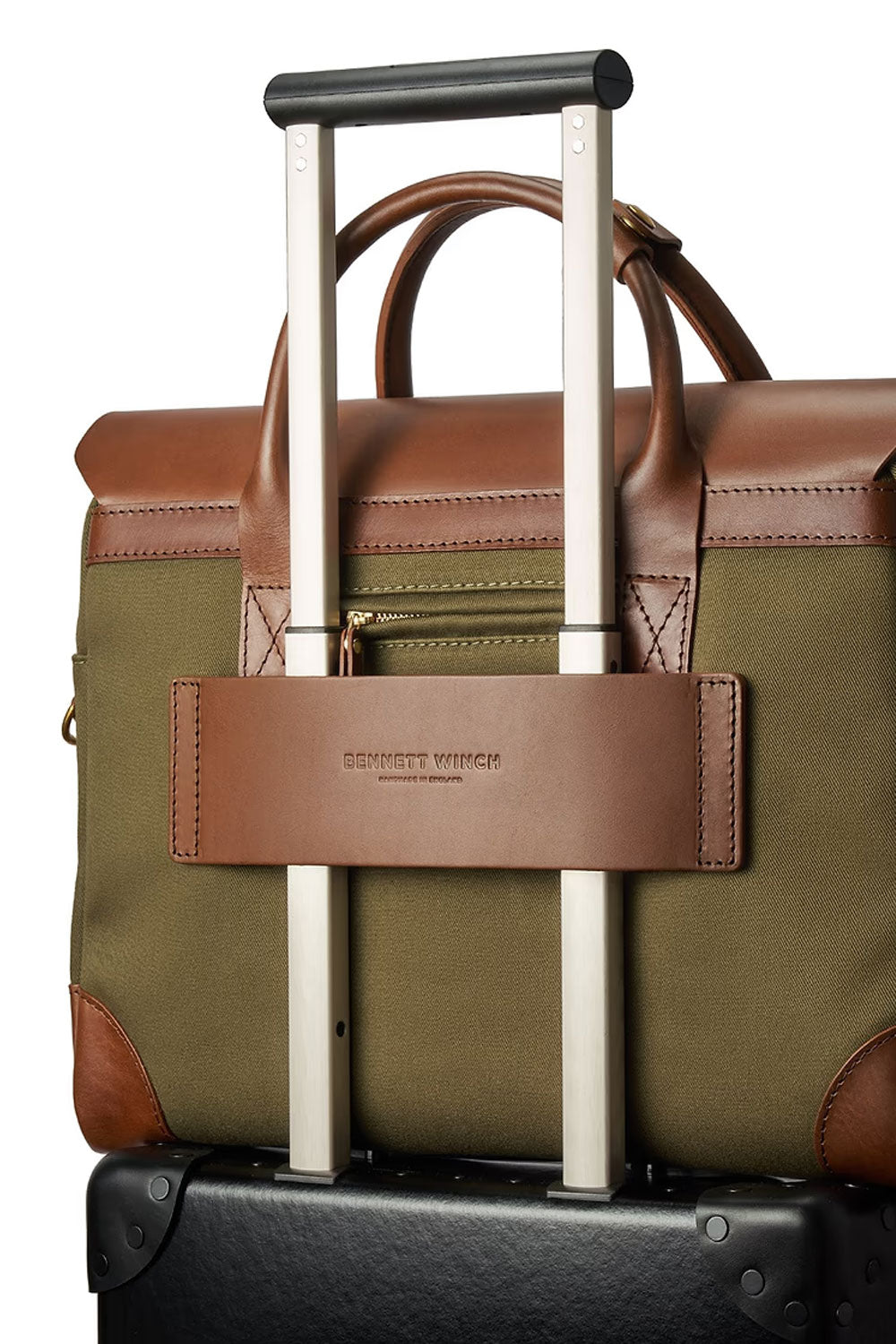 Olive green Bennett Winch brief in Ardentes Clipei maroquinerie collection, showcasing sleek leather craftsmanship.