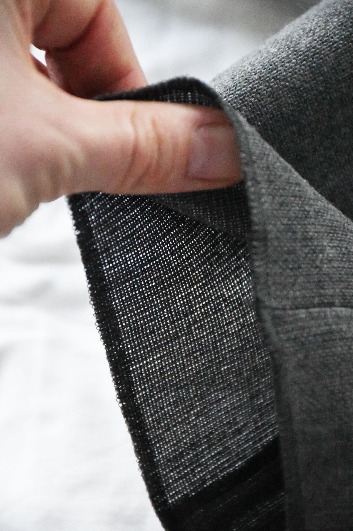 Gray Ardentes Clipei Pantalon Ardent in wool canvas fabric, stylish and comfortable men's trousers.