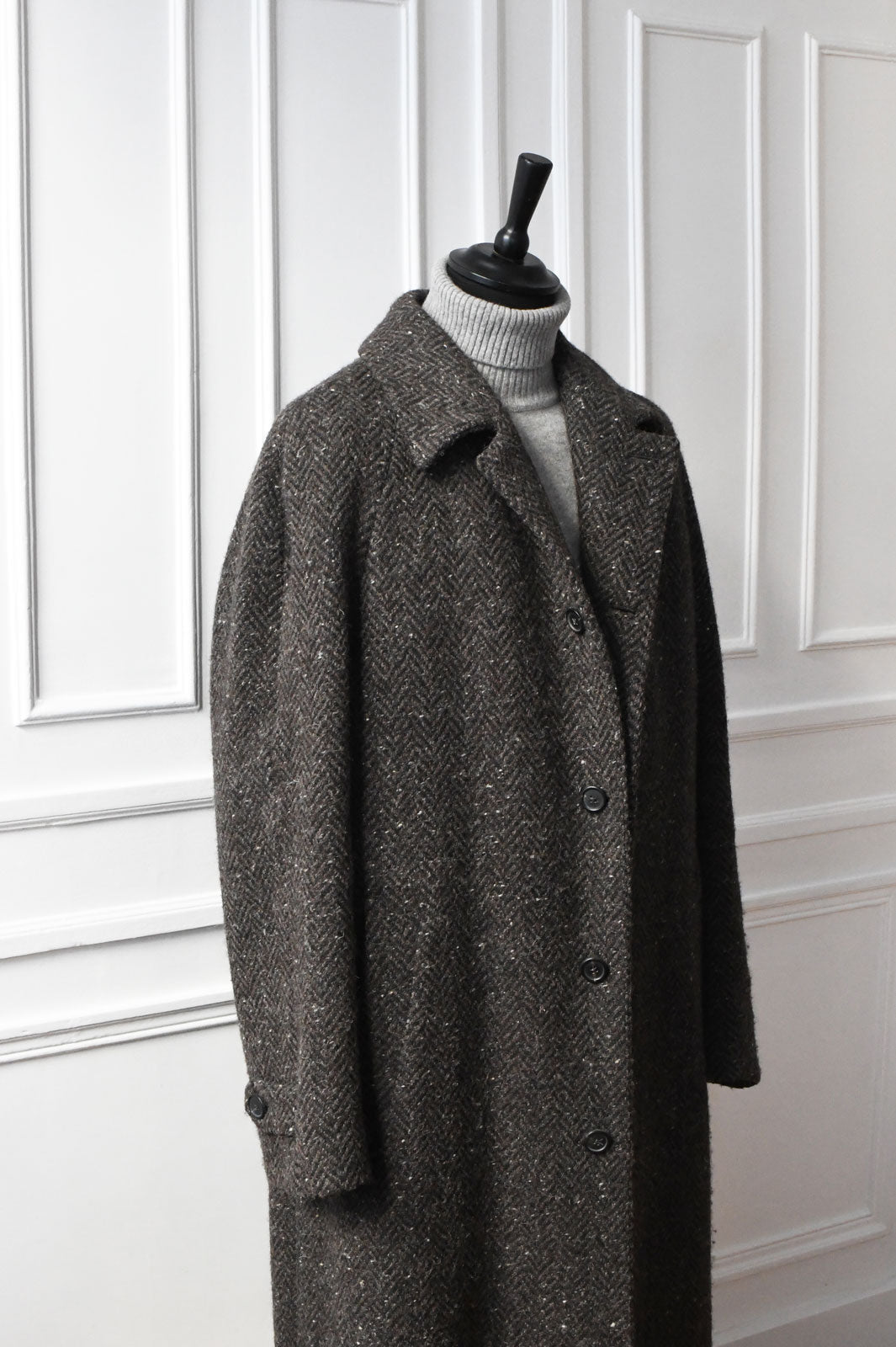 manteau raglan pour homme Ardentes Clipei en tweed à chevrons marron gris, fabriqué en Italie.