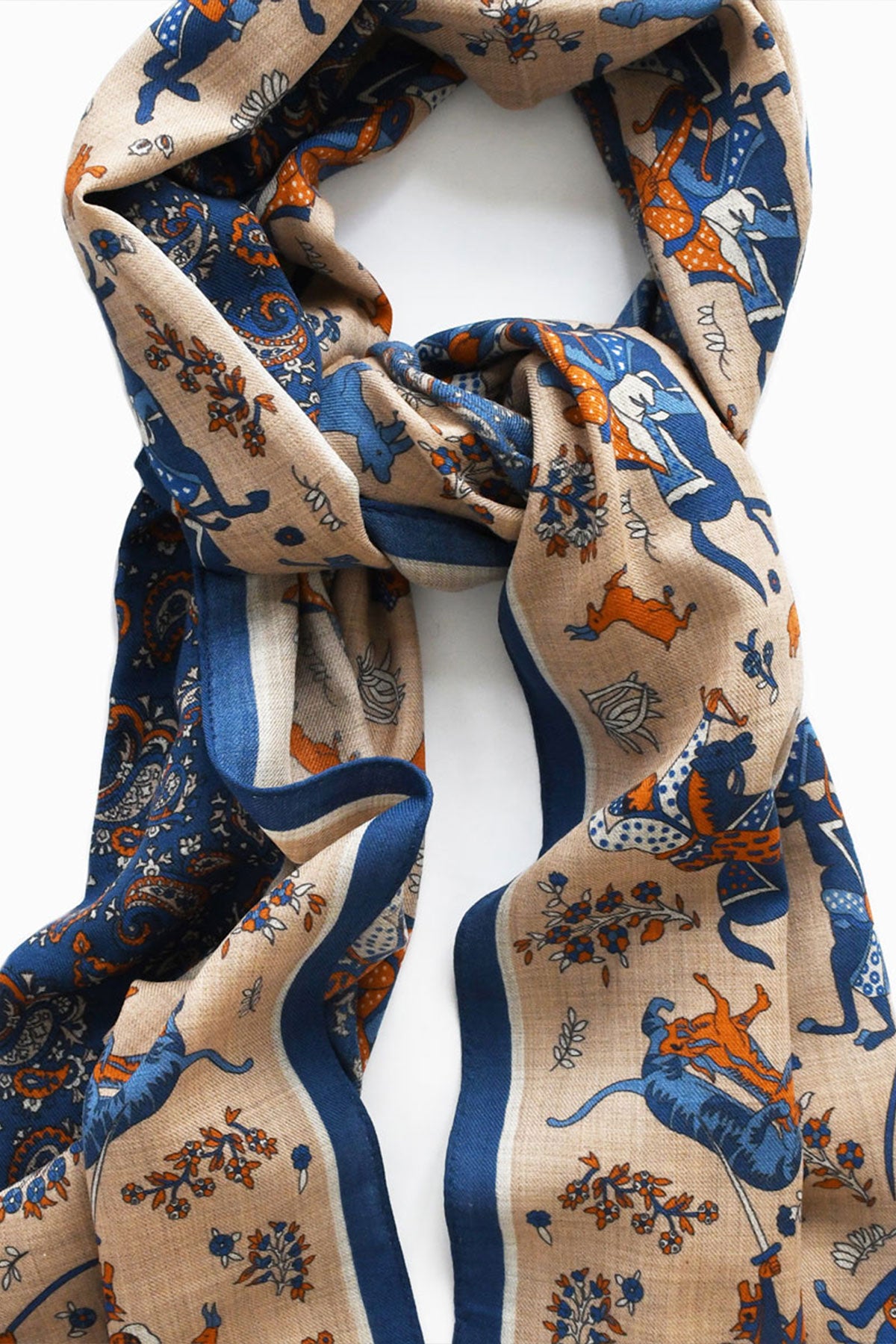 Écharpe Beige Bleu à Motif Chasseur Mongol et Paisley – Ardentes Clipei