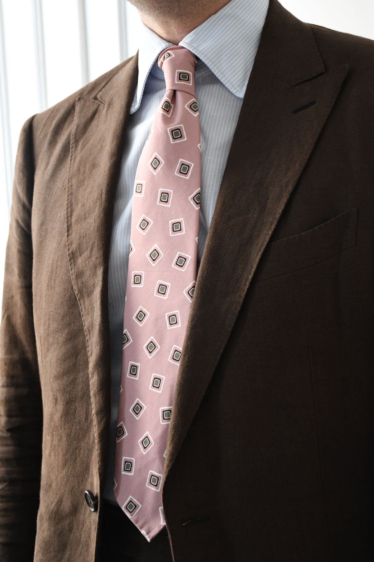 Rose geometric pattern silk and cotton tie by Ardentes Clipei, featuring a stylish and elegant design.