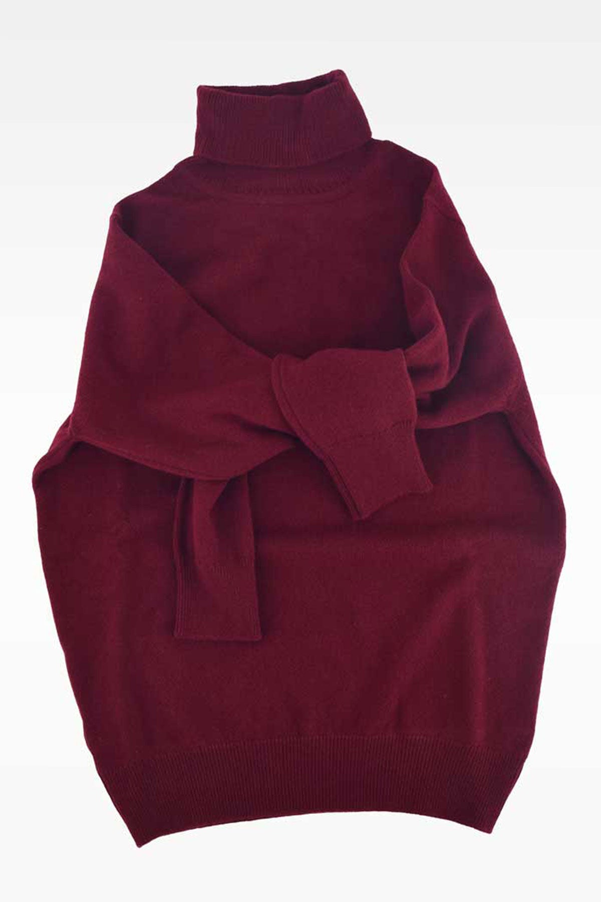 Red wool turtleneck sweater by Ardentes Clipei, made of lamb's wool, featuring a cozy, fitted design in Bordeaux color.