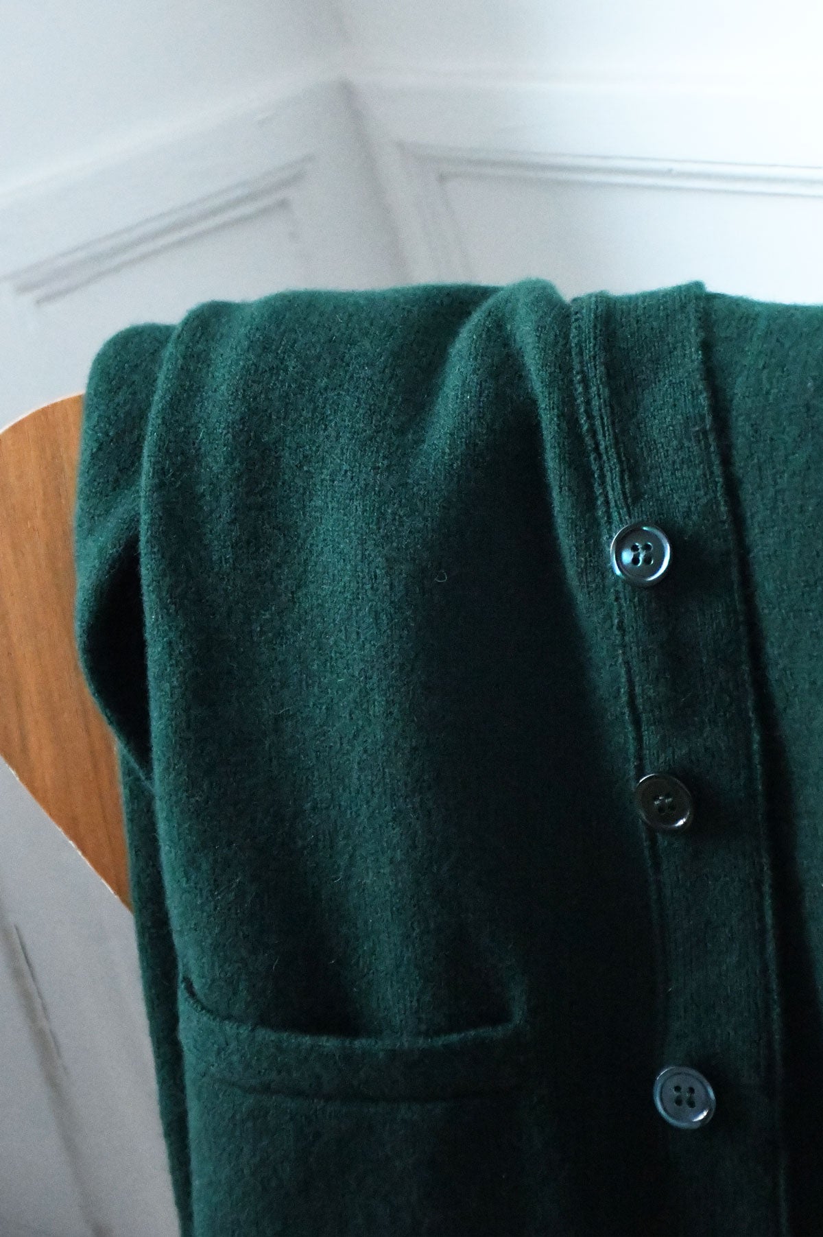 Green forest wool cardigan by Ardentes Clipei, lightweight knit with long sleeves and button front, soft and cozy for fall.