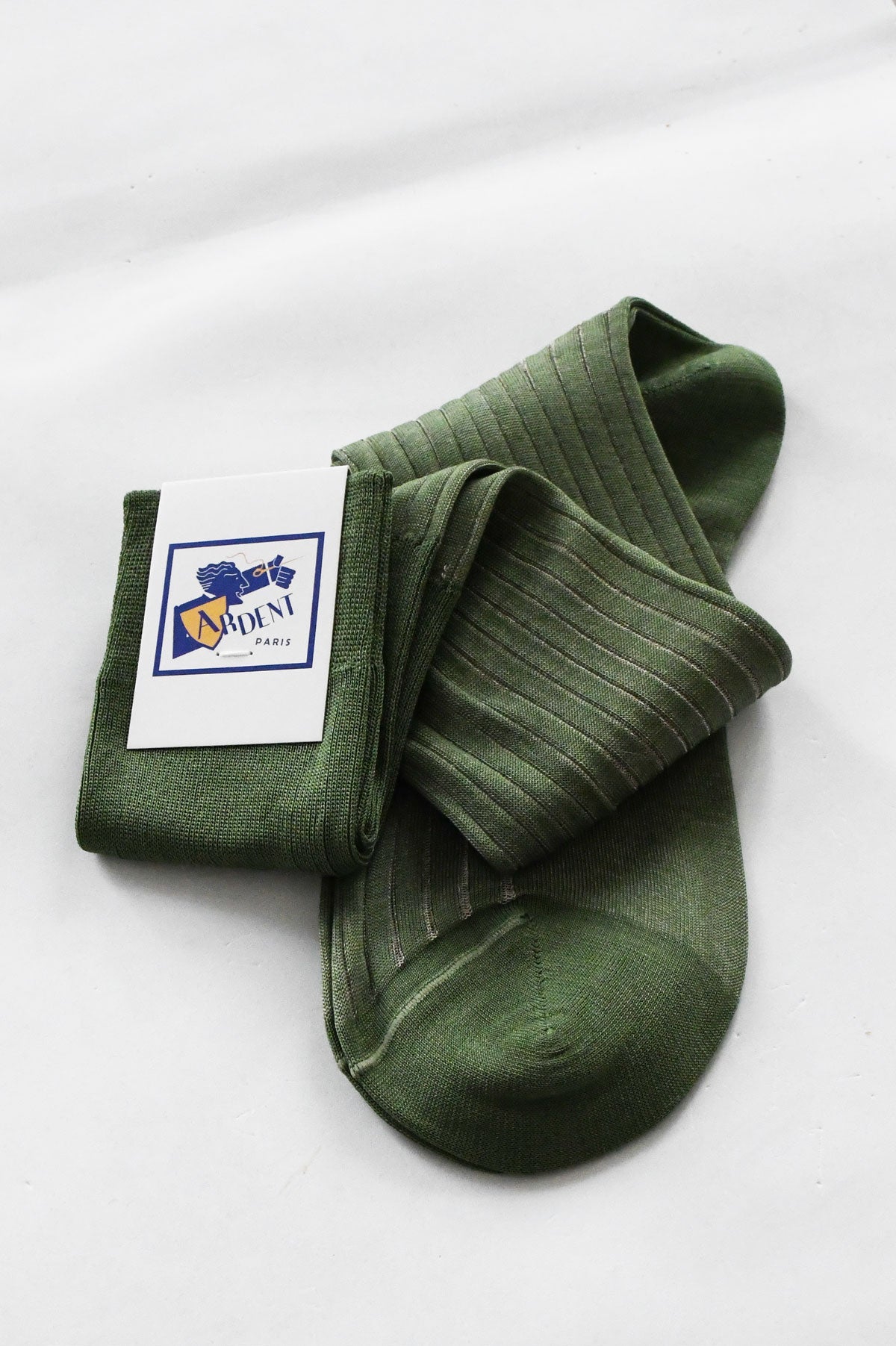 Kaki and beige fine striped mi-bas socks by Ardentes Clipei, shown laid flat with detailed ribbed texture and subtle pattern.