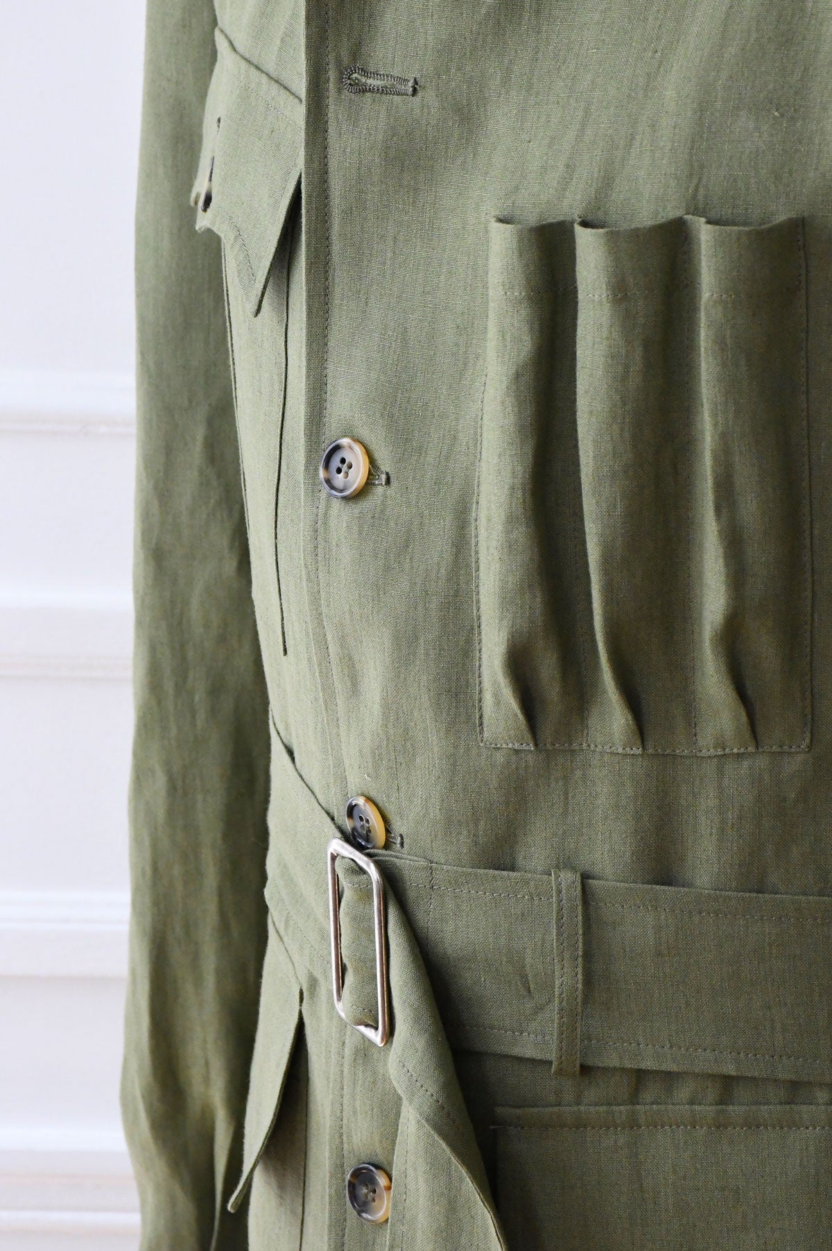 Ardentes Clipei Veste Cigar Safari Ardent in size 44, featuring detailed stitching and rugged fabric design.