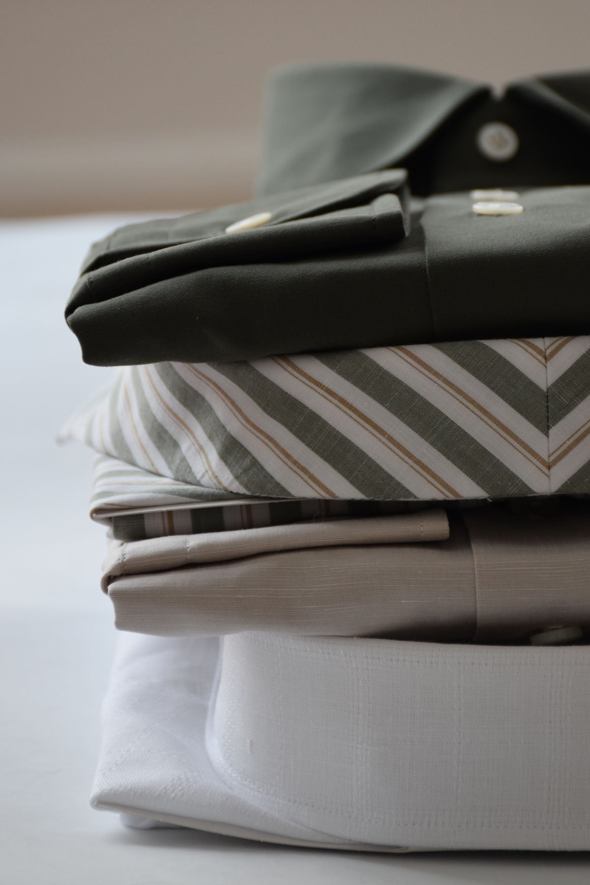 Chemise sur mesure homme – couleurs estivales – Ardentes Clipei Paris