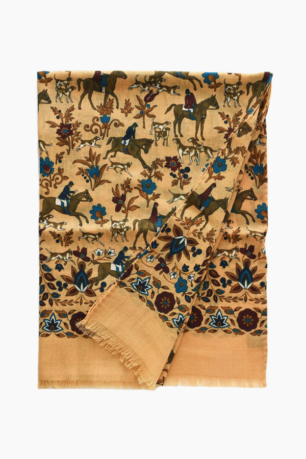 Écharpe en laine ocre moutarde – motif chasse avec chevaux et chiens, bords roulés main, fabriquée en Italie, Ardentes Clipei