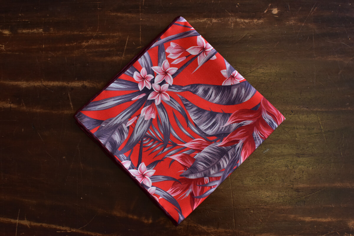 Pochette de soie imprime hawaien rouge-1