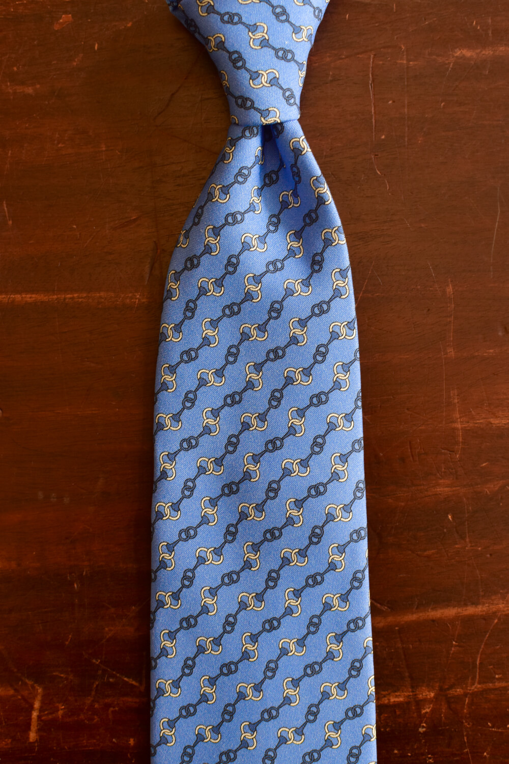 Cravate bleu ciel imprimé chainettes Calabrese