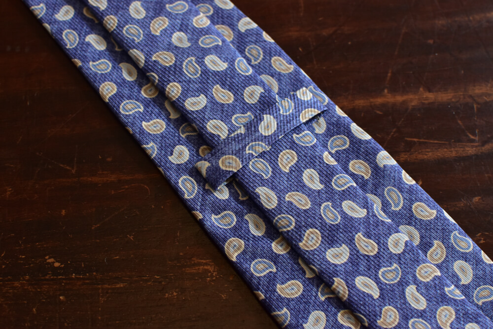 Cravate bleu pale imprimé cachemire Calabrese