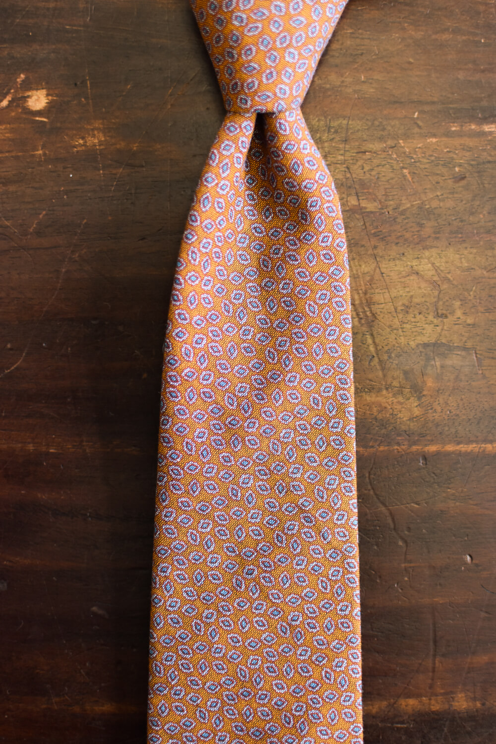 cravate en coton orange et petits motifs-0