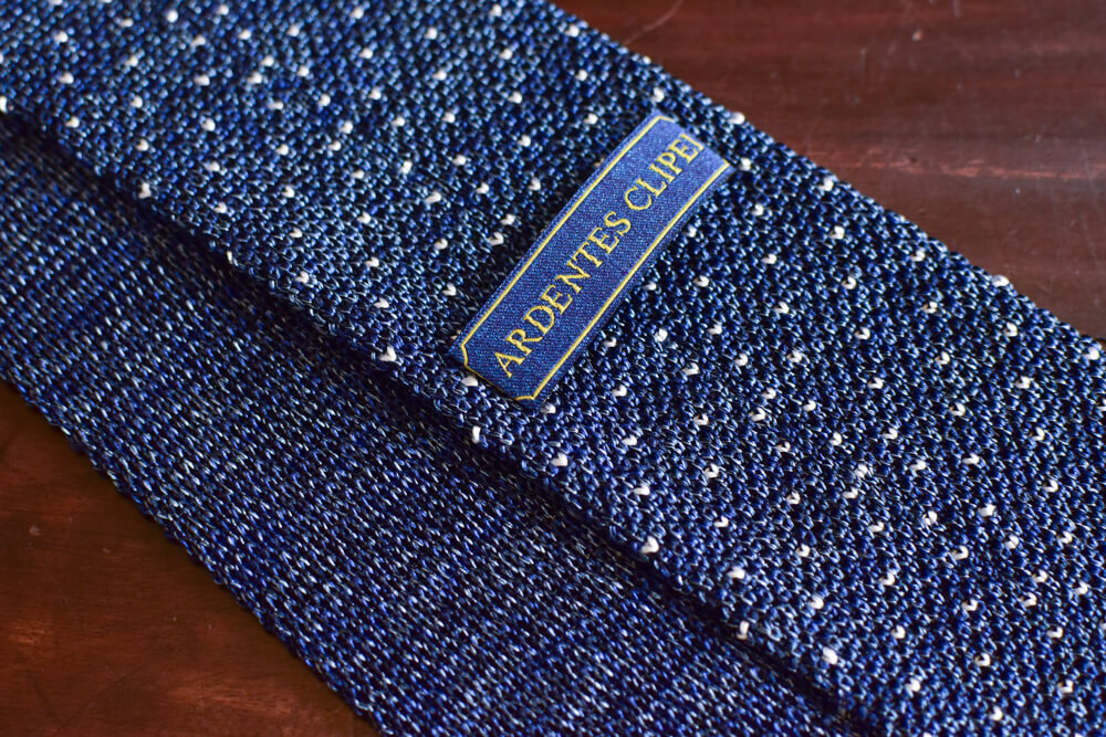 cravate tricot bleu chambray à pois