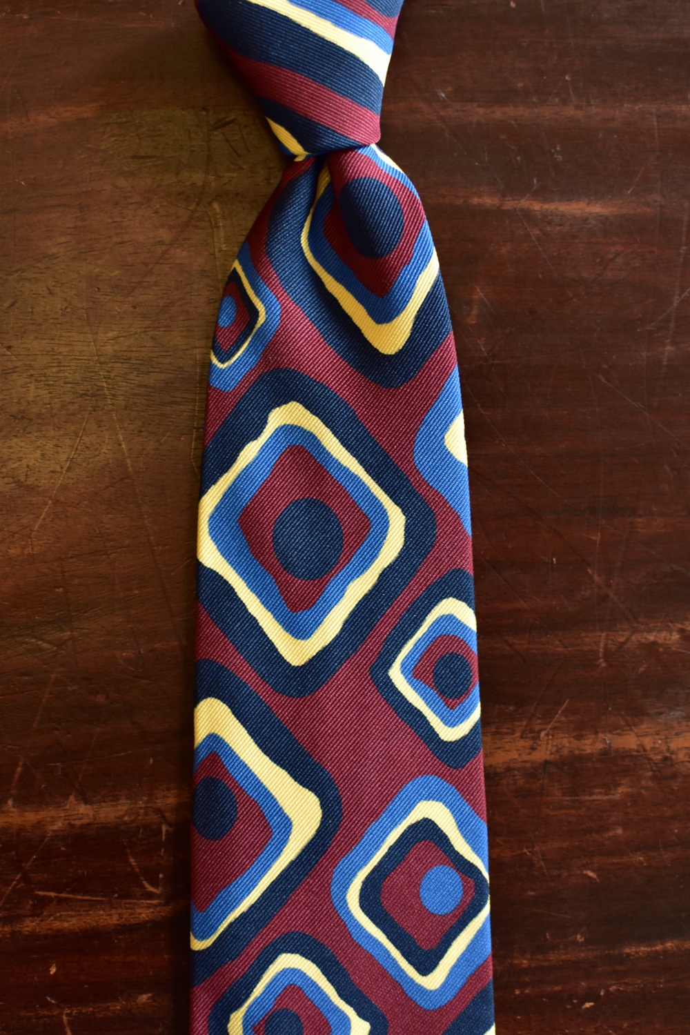 cravate 5 plis soie carres vintage rouge bleu