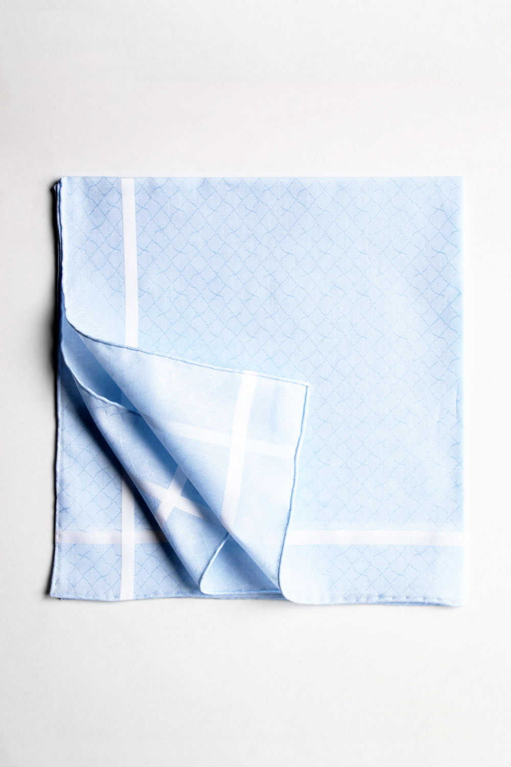 50 serviettes élégance non-tissées bleu 40 x 40 cm